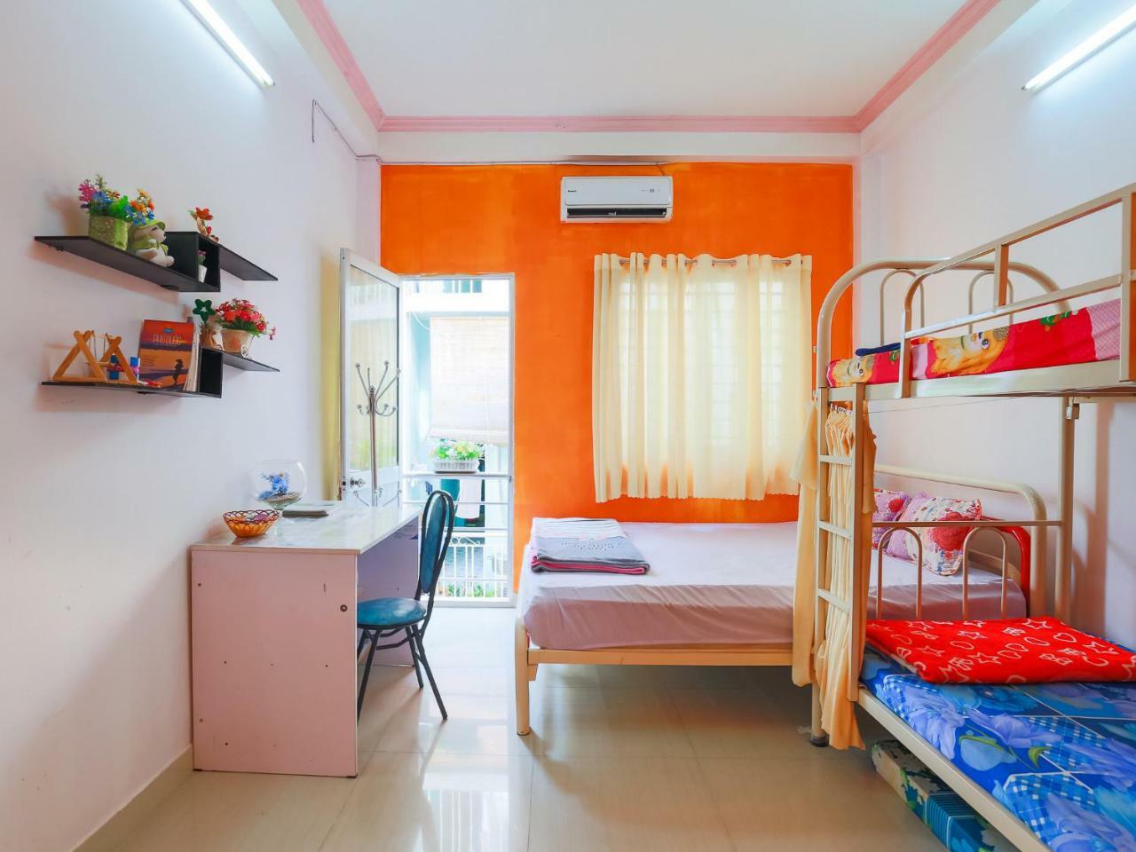 Color House Hostel โฮจิมินห์ซิตี้ ภายนอก รูปภาพ