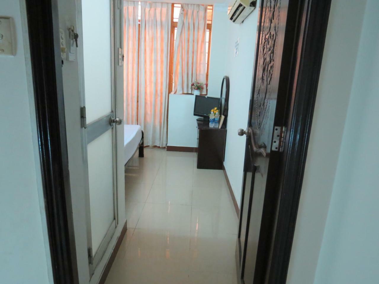 Color House Hostel โฮจิมินห์ซิตี้ ภายนอก รูปภาพ