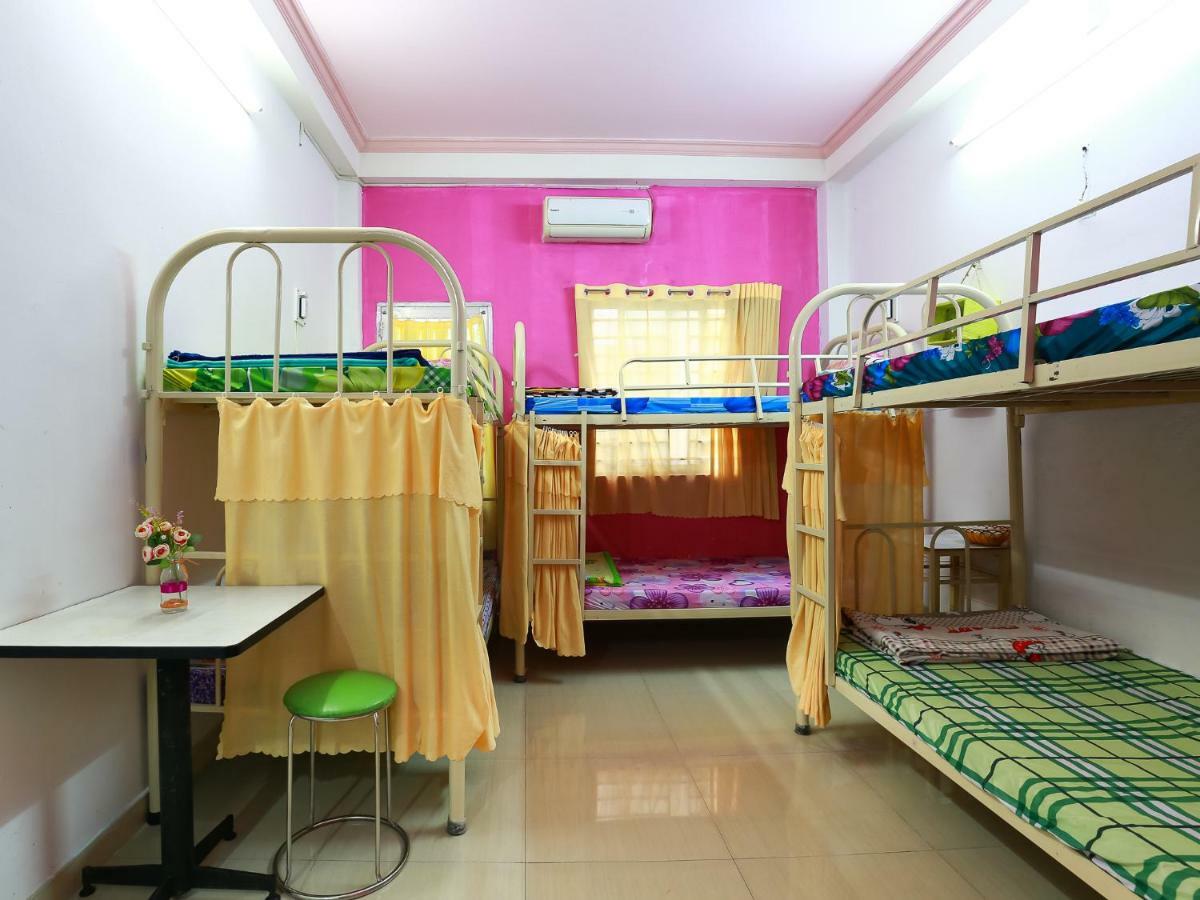 Color House Hostel โฮจิมินห์ซิตี้ ภายนอก รูปภาพ